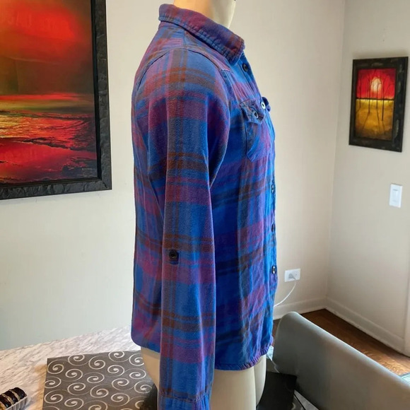 O’Neill women’s medium long sleeve no tag plaid shirt button up outdoors - Picture 3 of 6